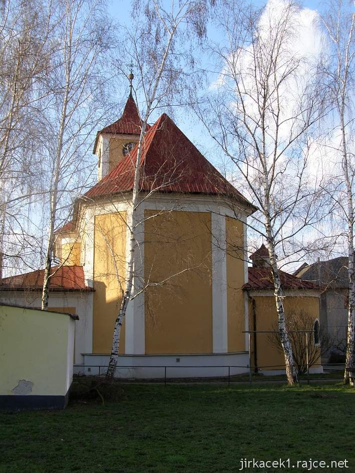 Moravská Huzová - Kostel sv. Floriána - zadní pohled
