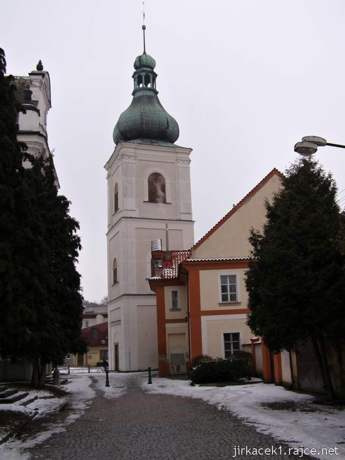 Choceň - Kostel sv. Františka Serafínského - špitální domek a zvonice