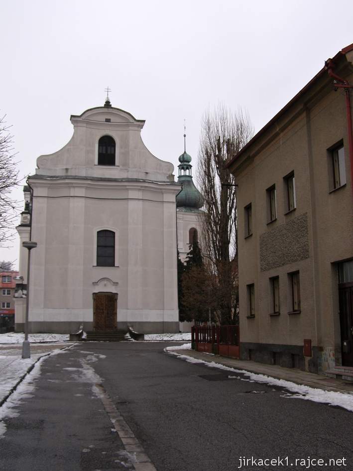 Choceň - Kostel sv. Františka Serafínského - průčelí kostela