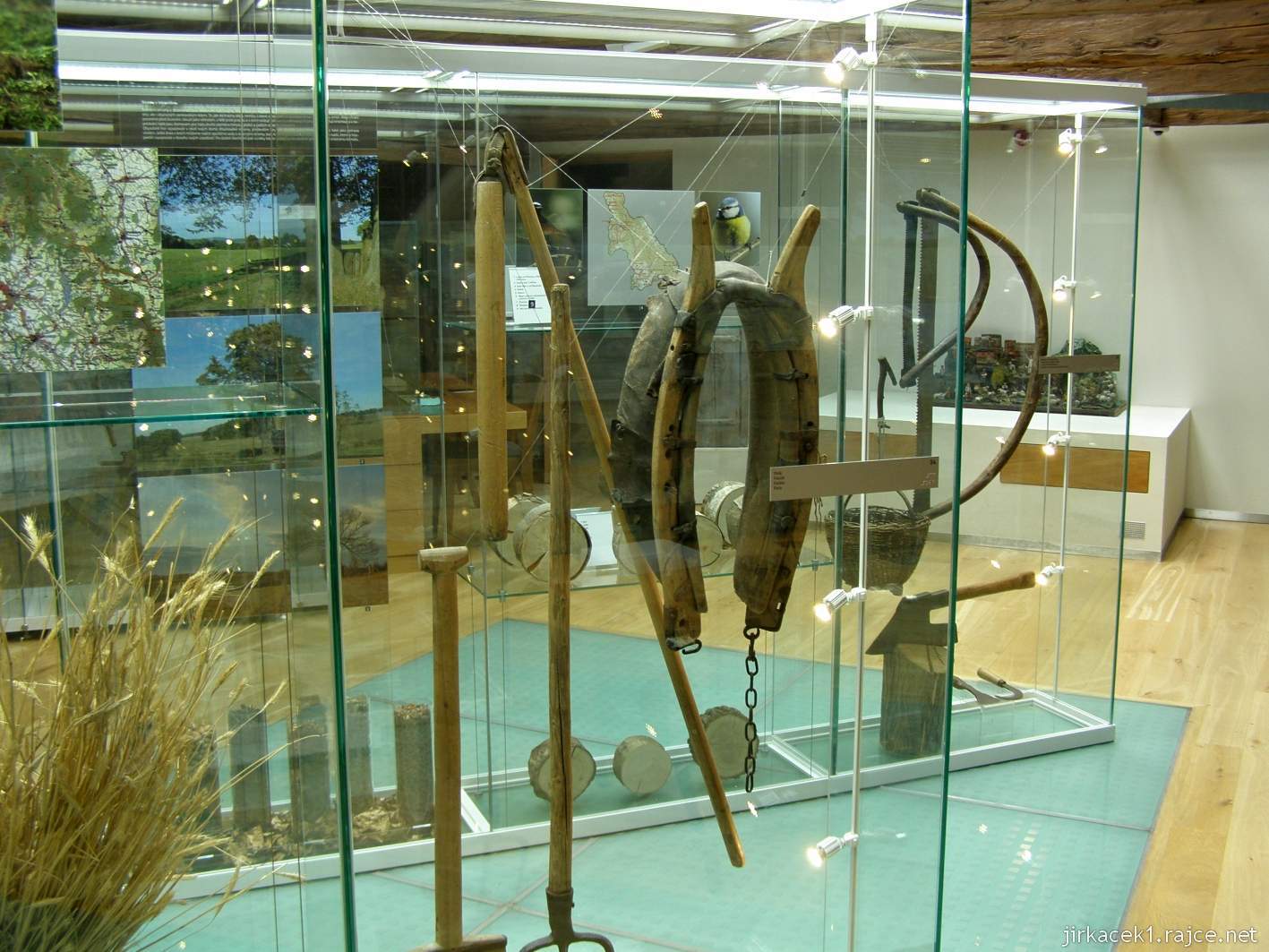 Rokytnice v Orlických horách - muzeum Orlických hor - 2.patro - expozice těžby dřeva