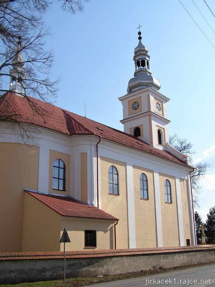 Štarnov - kostel sv. Mikuláše - celkový pohled