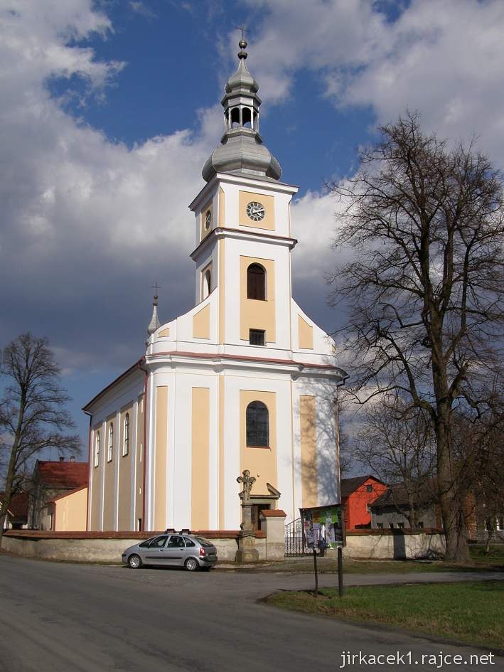 Štarnov - kostel sv. Mikuláše - čelní pohled