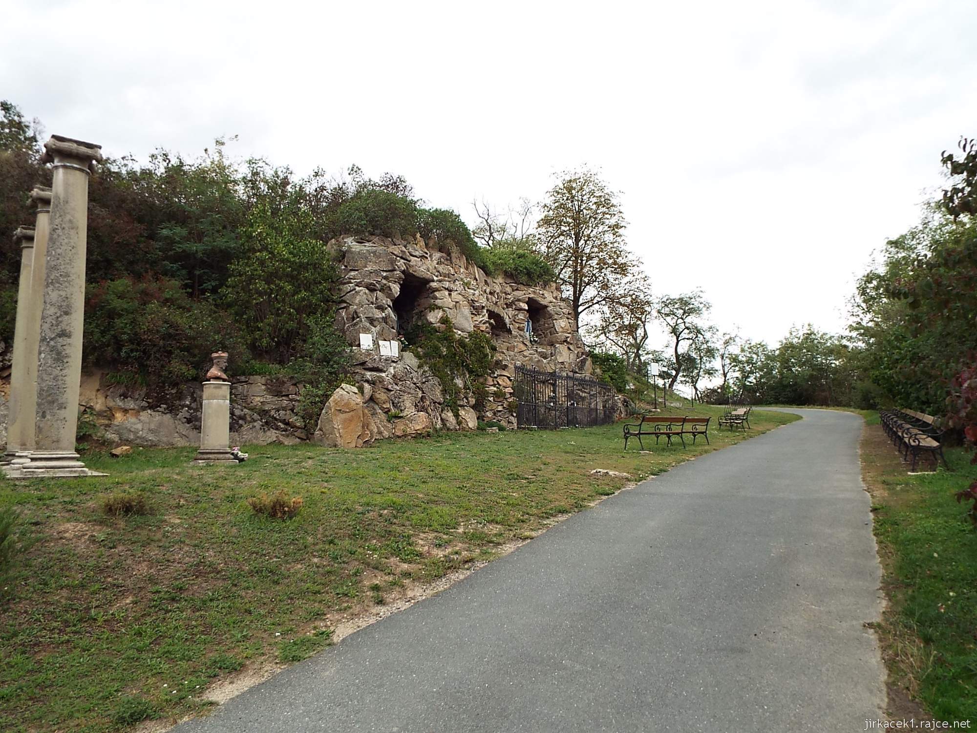 Bohutice - Lurdská kaple a jeskyně