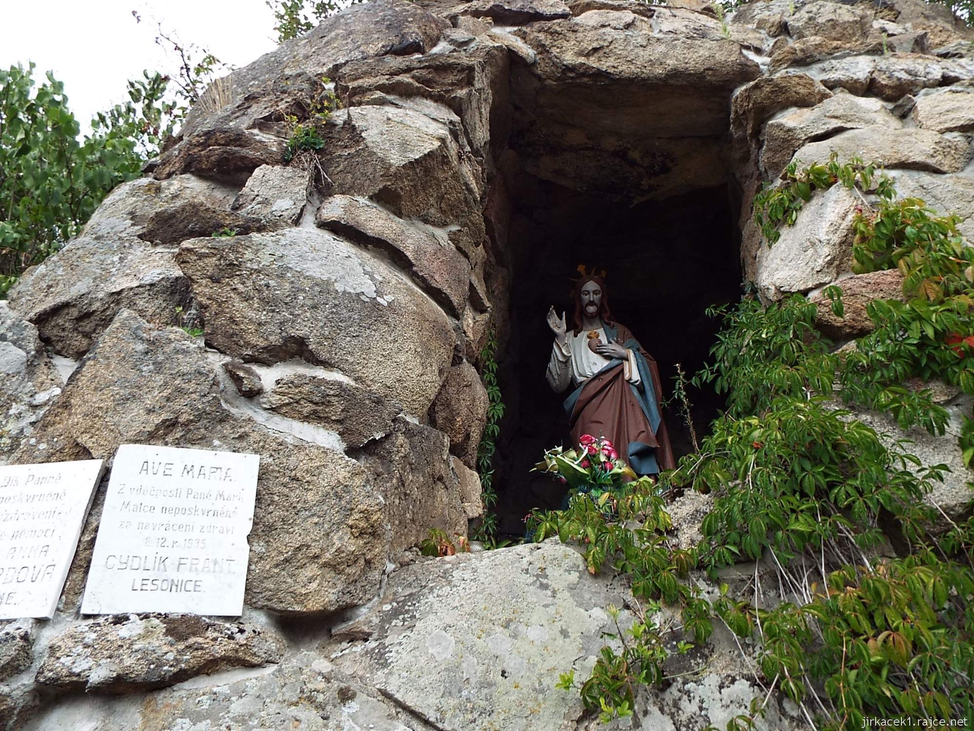 Bohutice - Lurdská kaple a jeskyně