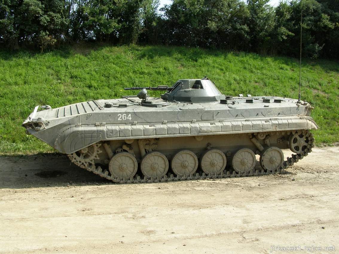 muzeum na demarkační linii Rokycany 07 - obrněný transportér OT-90