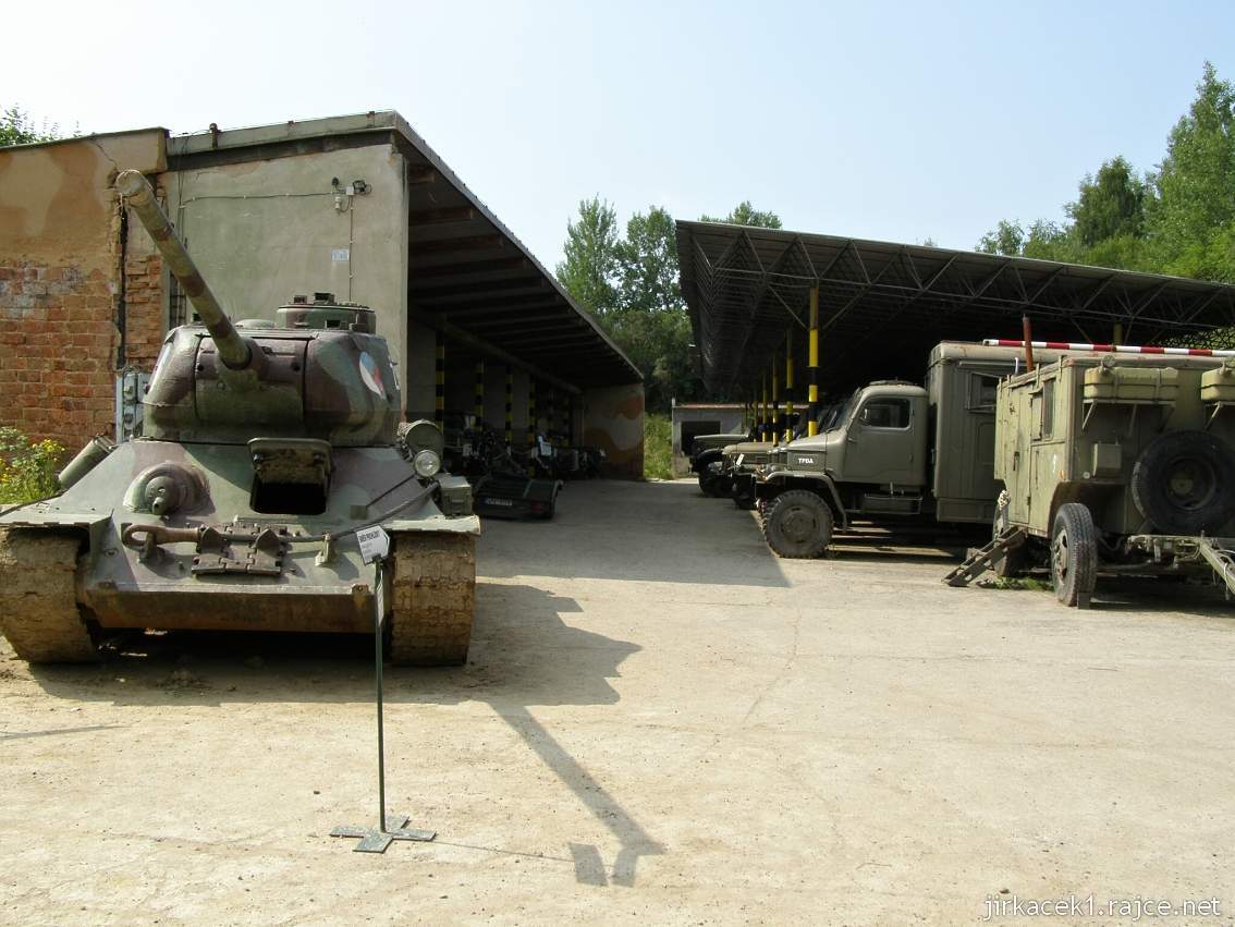 muzeum na demarkační linii Rokycany 12 - tank T-34 - 85