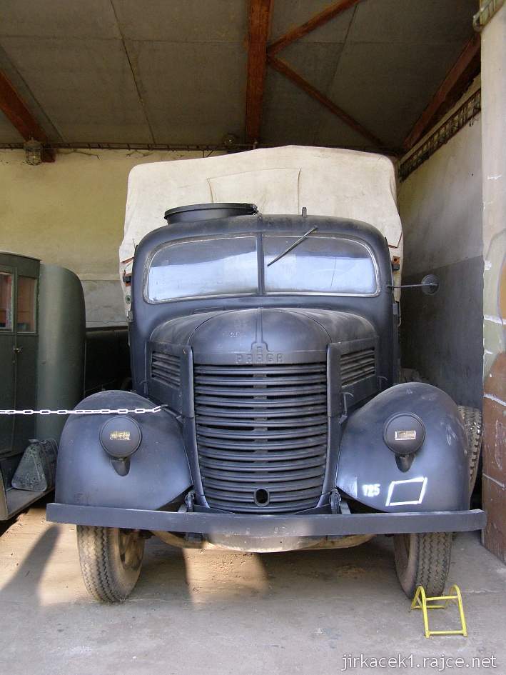 muzeum na demarkační linii Rokycany 36 - nákladní automobil PRAGA RN