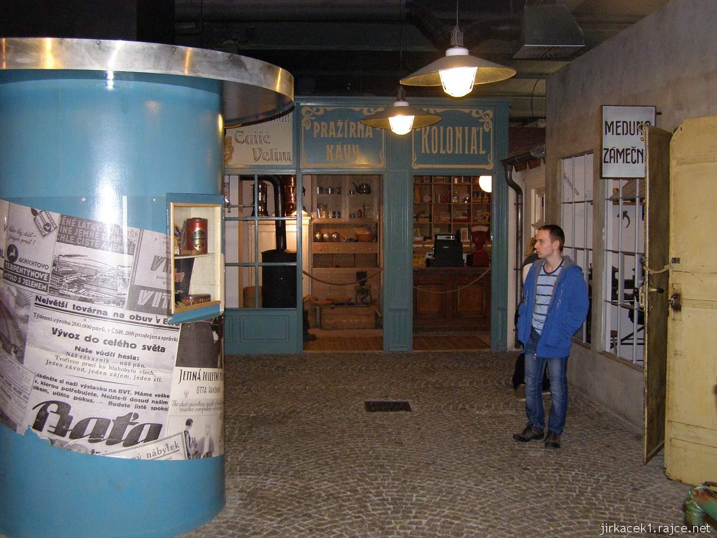 Brno - Technické muzeum 54 - ulička řemesel - koloniál s pražírnou kávy