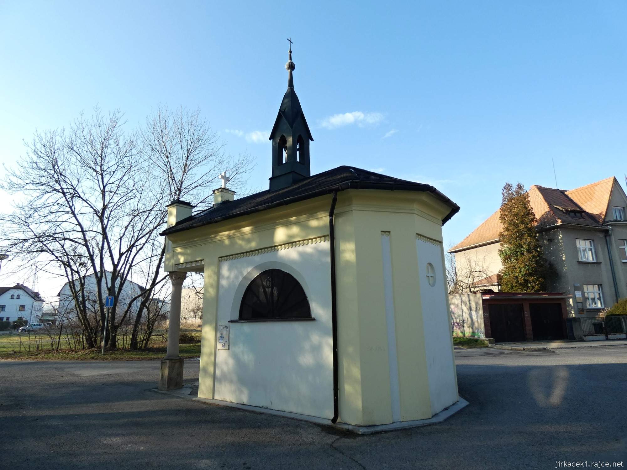 Valašské Meziříčí - kaple sv. Rocha 04 - zadní pohled