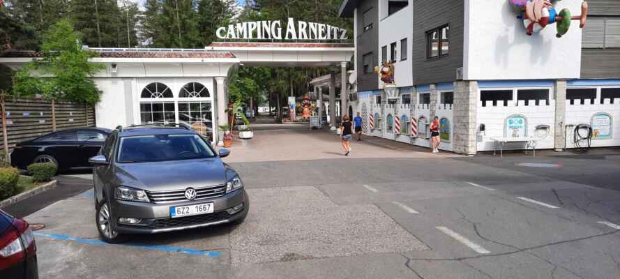 2206_Rakousko s karavanem 2022 - Faaker See - Vstupní brána campingu Arneitz, místa konání našeho letošního jarního srazu