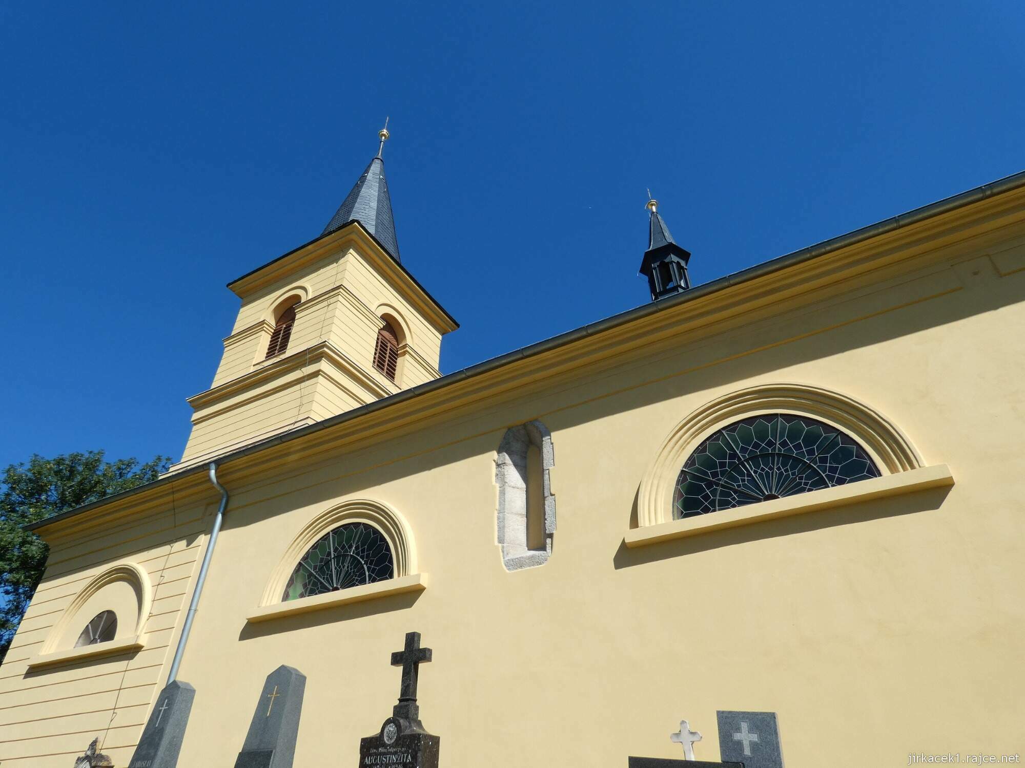 W - Křečhoř - kostel sv. Václava a Božího Těla 013