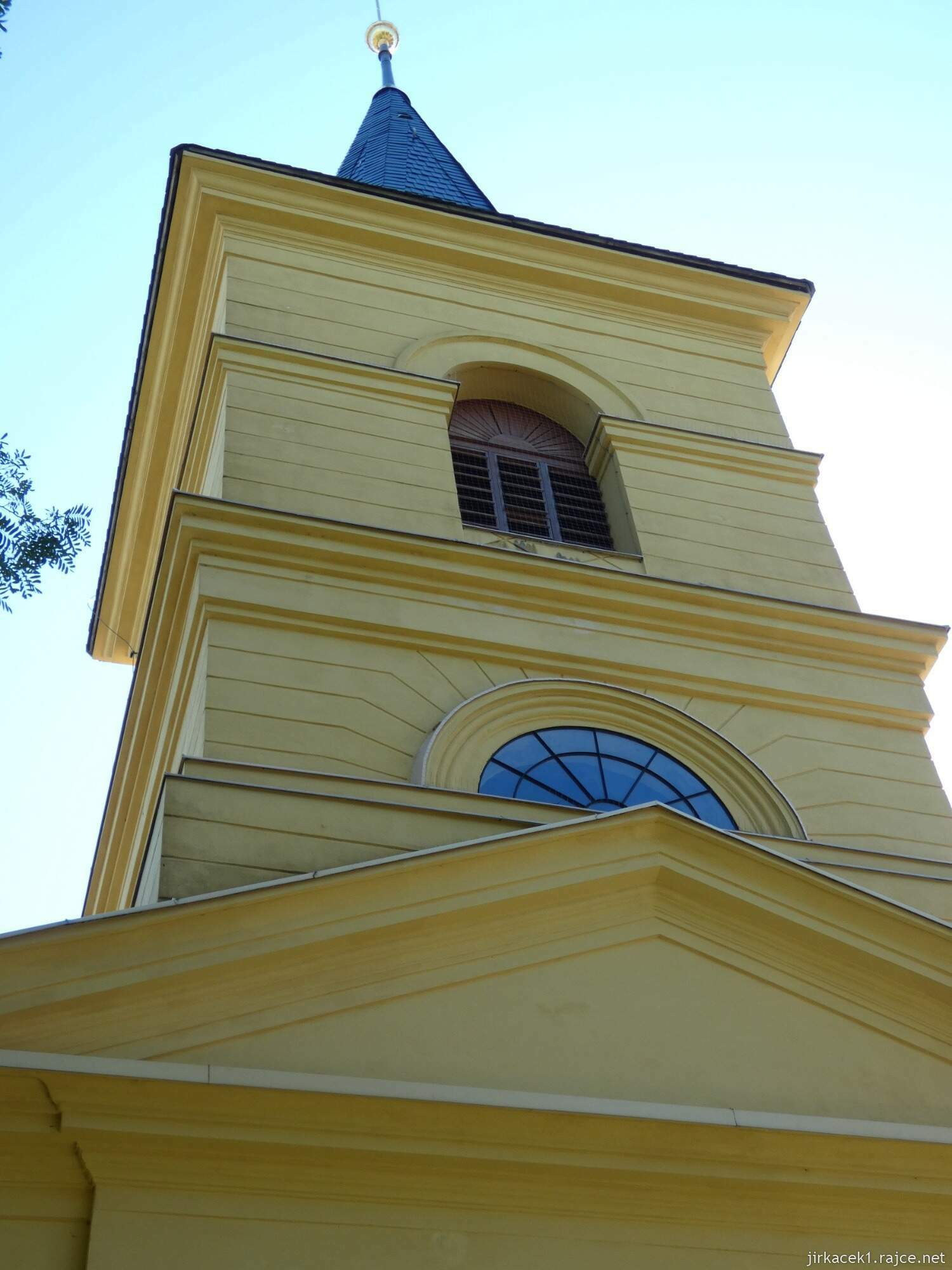 W - Křečhoř - kostel sv. Václava a Božího Těla 019