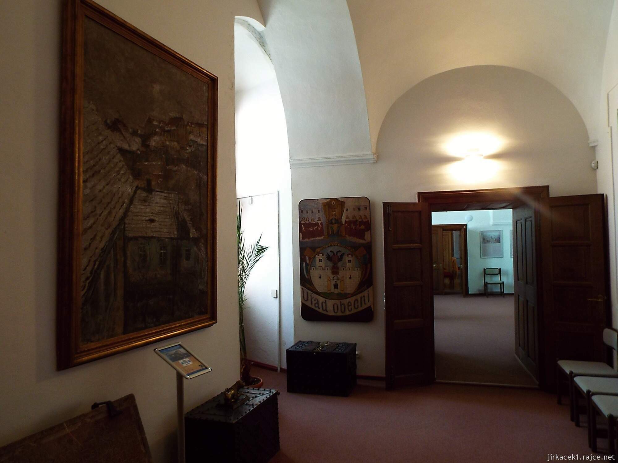 G - Pelhřimov - zámek a muzeum 16 - historická expozice - městské pokladnice a štít