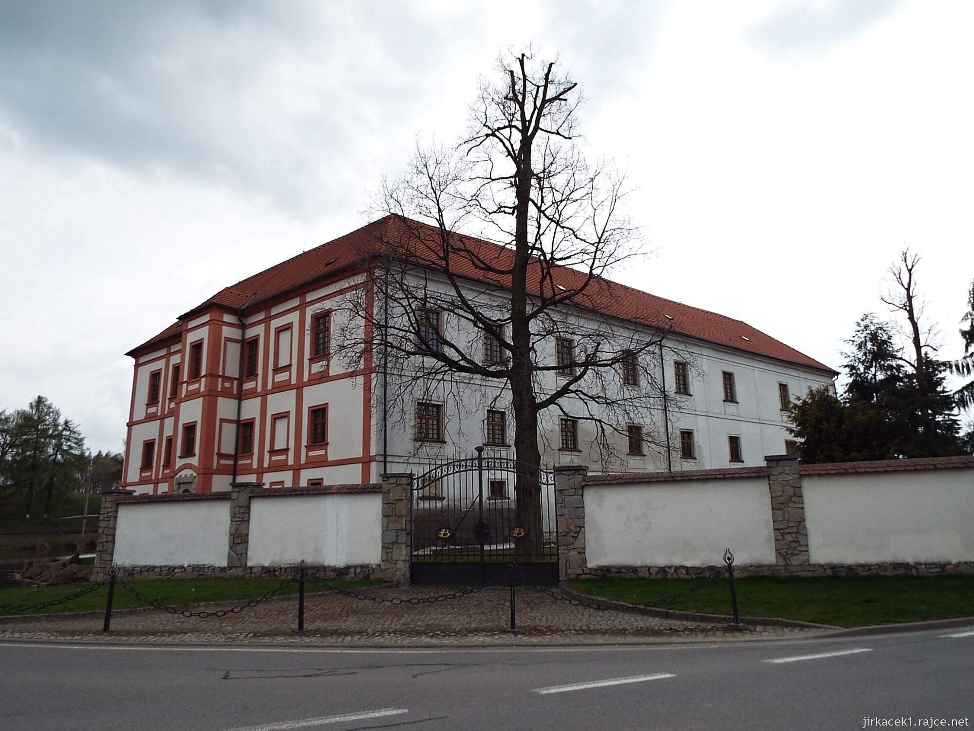 O - Horní Cerekev - zámek 06 - hlavní budova zámku